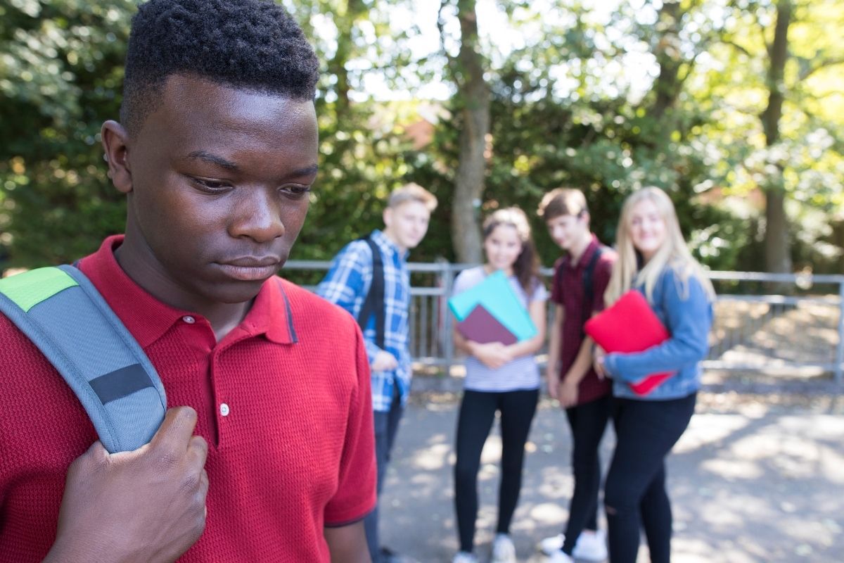 Choquant : Des biais raciaux de l'IA d'Instagram révélés !