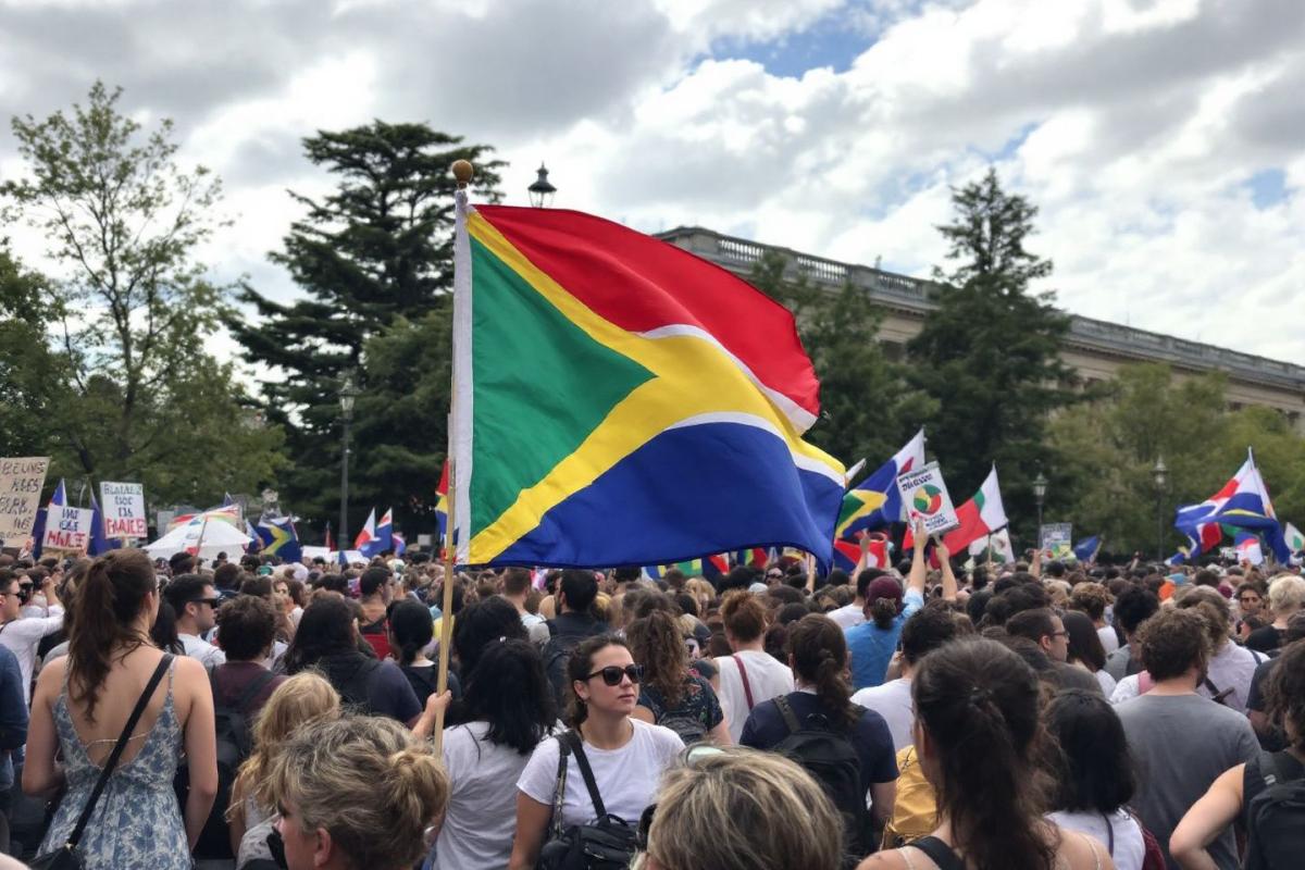 Le drapeau de "One Piece" trouve sa place dans les manifestations françaises