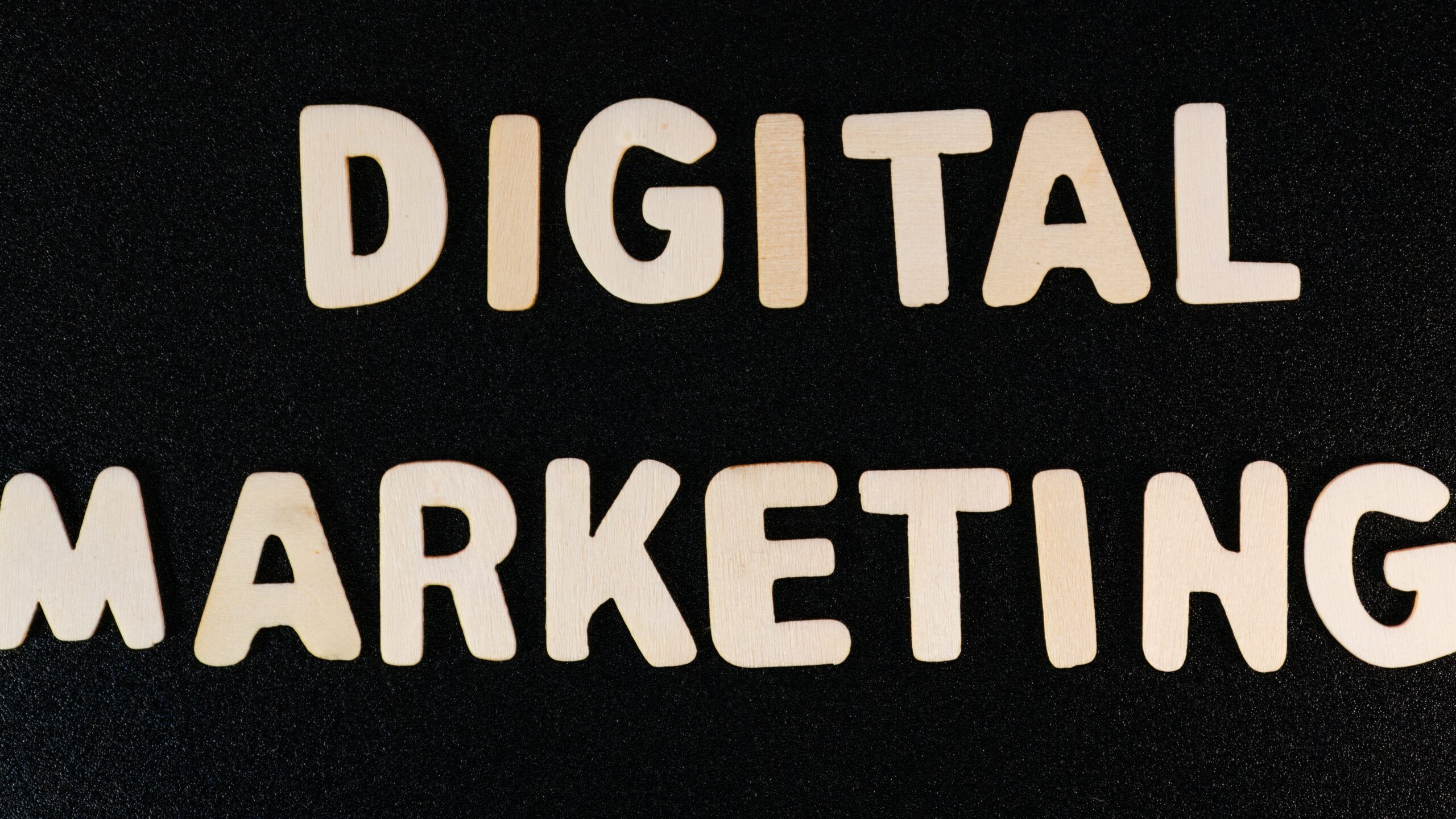 Marketing digital : définition, métiers et formations complètes