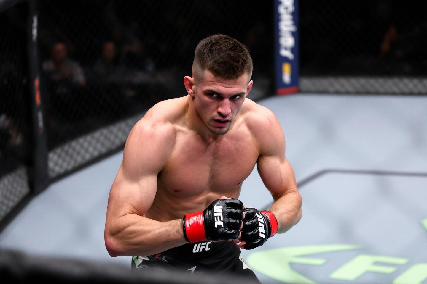 UFC 4 crossplay : statut crossplateforme PlayStation et Xbox expliqué